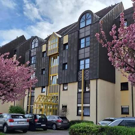 Tinyflat33 In Koblenz Mit Internet Balkon Stellplatz Magenta Tv * Koblenz (Rhineland-Palatinate)