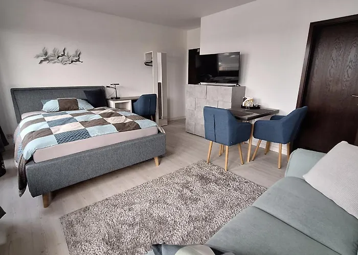 Tinyflat33 In Mit Internet Balkon Stellplatz Magenta Tv דירה קובלנץ